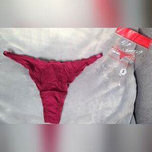 NEW  Knotty Knickers Thong size S